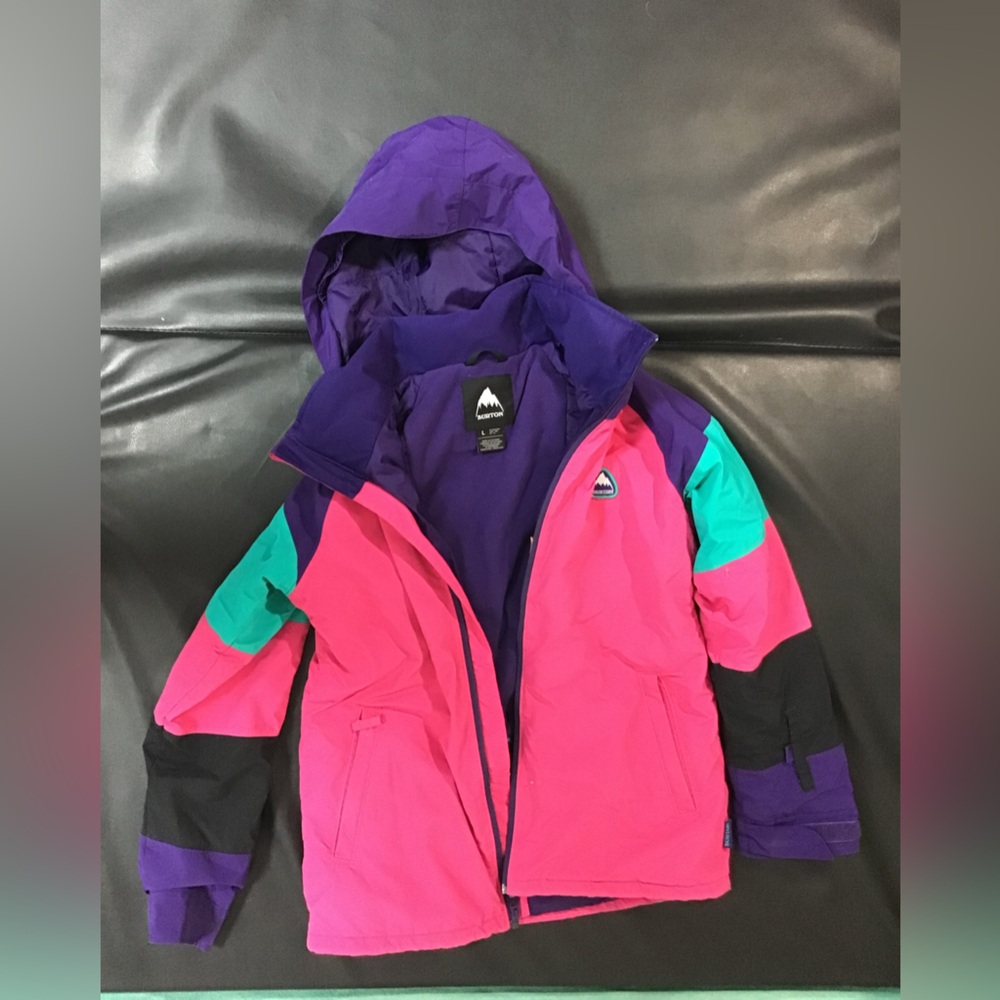 Girls snowboarding jacket. Burton Dry Ride. Size Large.